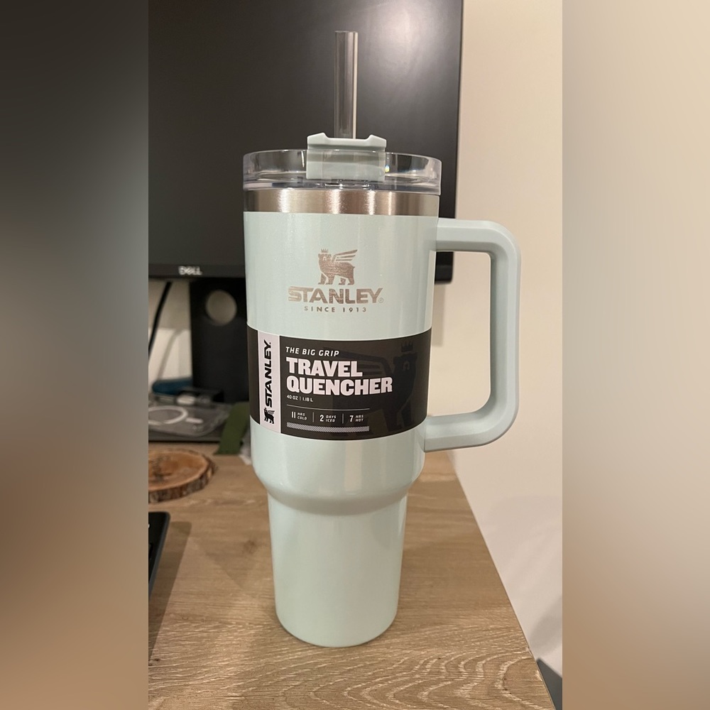Stanley 40oz Spearmint Pearlescent Quench Tumbler